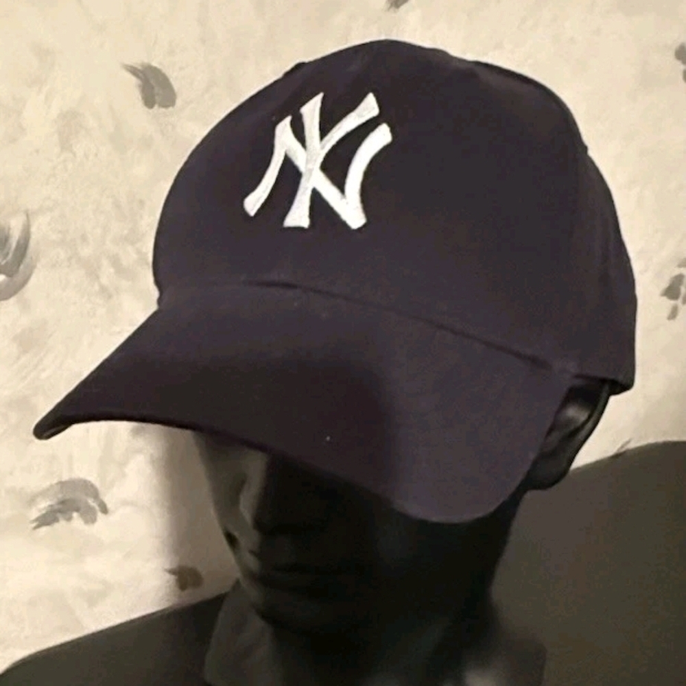 47 Forty Seven Brand New York Yankee Stadium MLB Genuine Merchandise Hat Youth - Picture 2 of 4